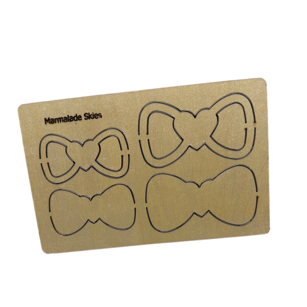 Middle Heart Bow-tie 2 in 1 Shaker Die